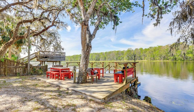 Lanai & Fire Pit: Riverfront Studio in Chiefland!