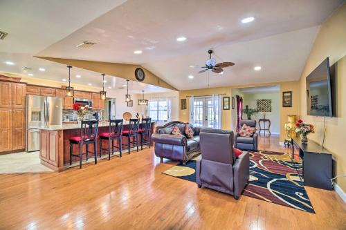 Lanai, Pool and Gas Grill Sebring Retreat!