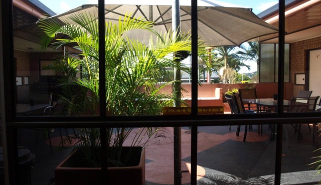 Lancaster Court Motel