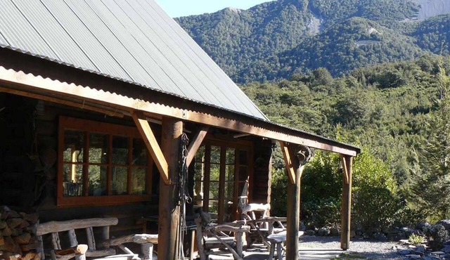 Lancewood lodge, the favourite log chalet for groups and multiple families