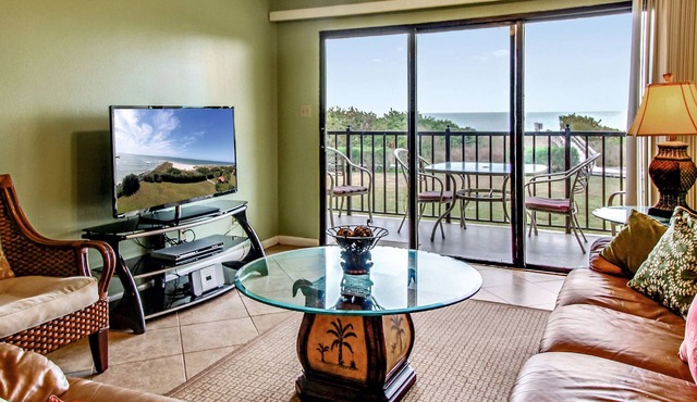 Land's End 204 building 9 Beach front, lovely updates, close to pool!