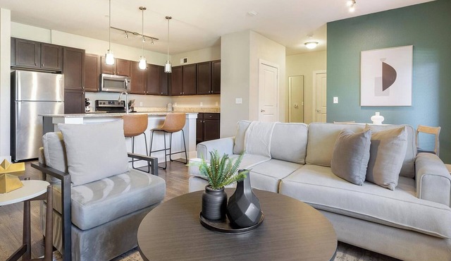 Landing | Amazing 1BD, Gym, Game Room