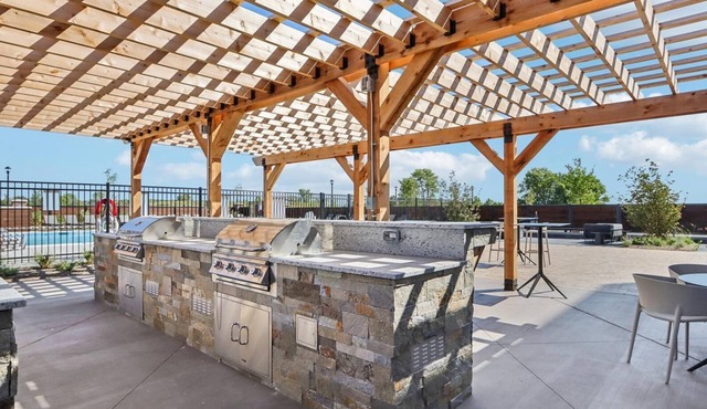 Landing | Amazing 1BD, Rooftop Lounge, Pool