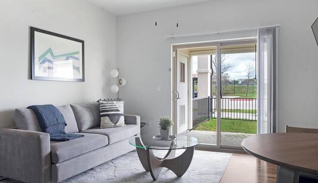 Landing | Amazing 1BD, Pool, Yoga Studio