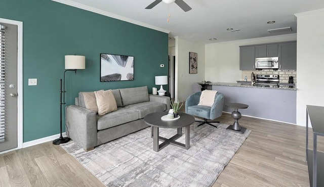 Landing | Amazing 1BD, Courtyard, Pool