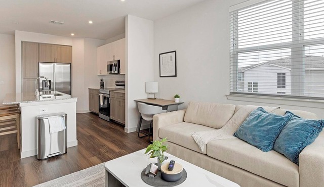Landing | Amazing 1BD, Clubhouse, Gym