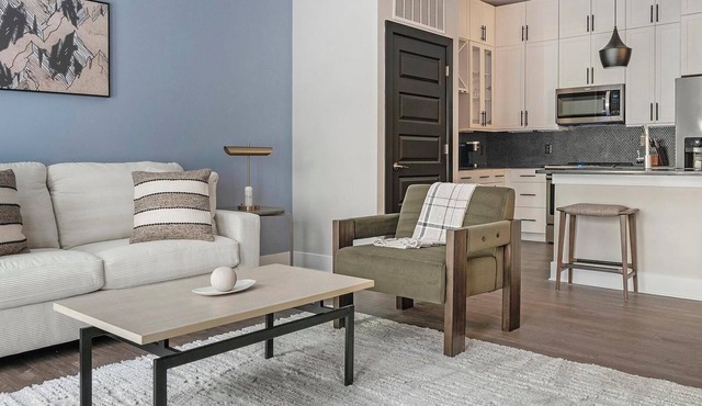 Landing | Amazing 1BD, Clubhouse, Courtyard