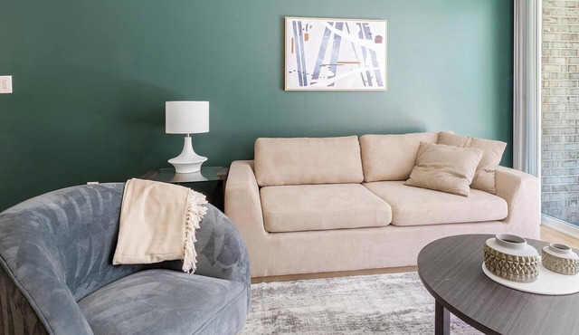 Landing | Amazing 1BD, Gym, Pool