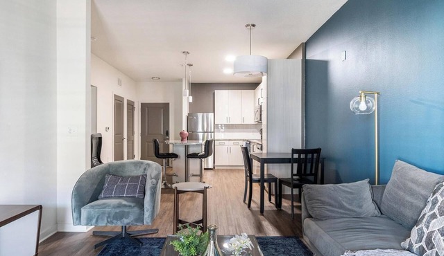 Landing | Amazing 1BD, Gym, Pool