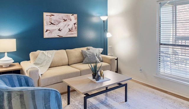 Landing | Amazing 1BD, Gym, Pool