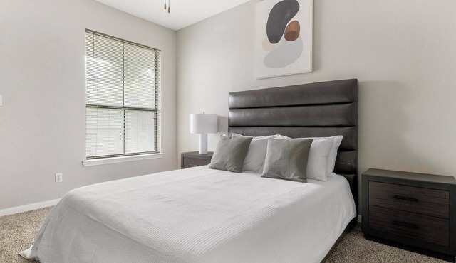 Landing | Amazing 1BD, Pool, Gym