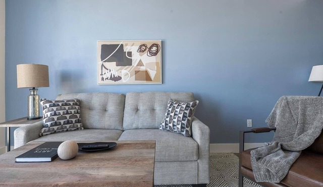 Landing | Amazing 1BD, Pool