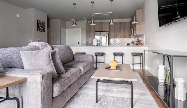 Landing | Amazing 1BD, Gym, Pool