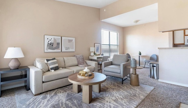 Landing | Amazing 1BD, Gym, Rooftop Lounge