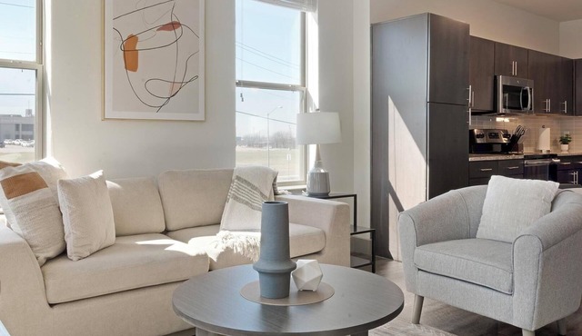 Landing | Amazing 1BD, Courtyard, Clubhouse