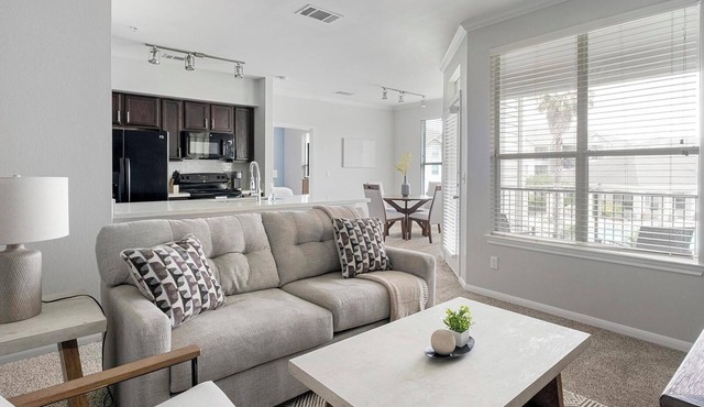 Landing | Amazing 2BD, Clubhouse, Gym