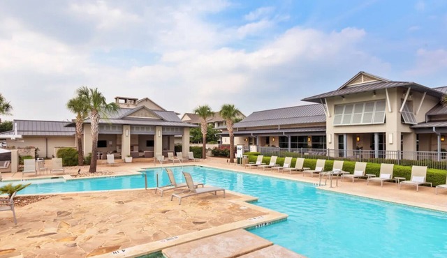 Landing | Amazing 2BD, Clubhouse, Yoga Studio