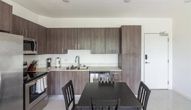 Landing | Amazing 2BD, Gym, Pool