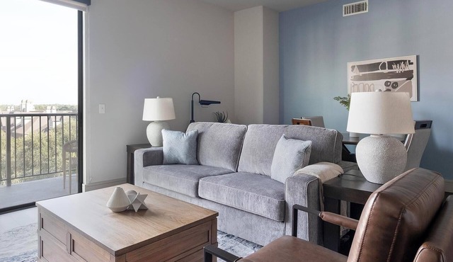 Landing | Amazing 2BD, Pool, Gym