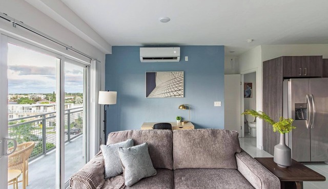 Landing | Amazing 2BD, Pool, Gym