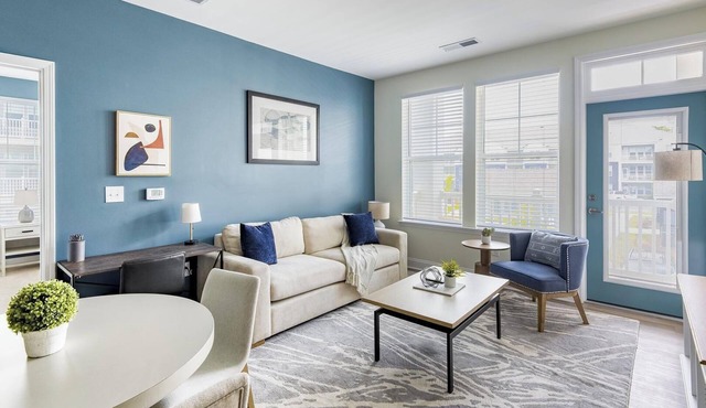 Landing | Amazing 2BD, Pool, Clubhouse