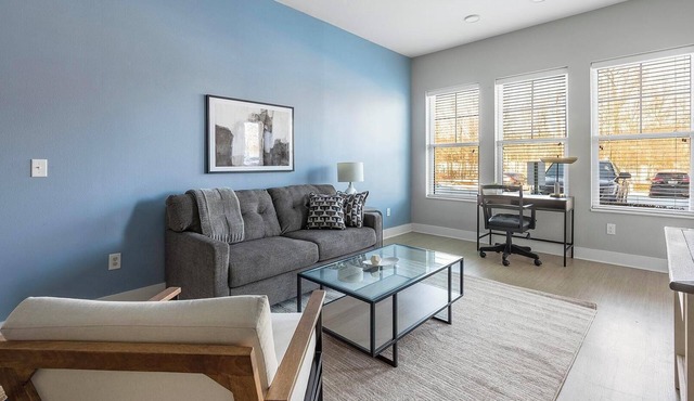 Landing | Amazing 2BD, Gym, Courtyard