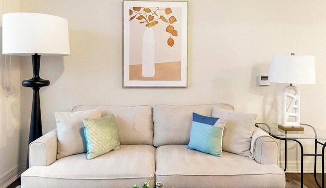 Landing | Amazing 3BD, Gym, Pool