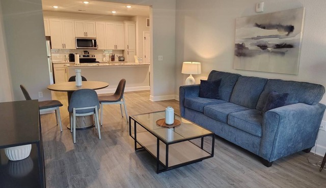 Landing | Amazing 3BD, Pool, Gym