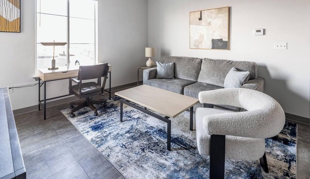 Landing | Amazing 3BD, Courtyard