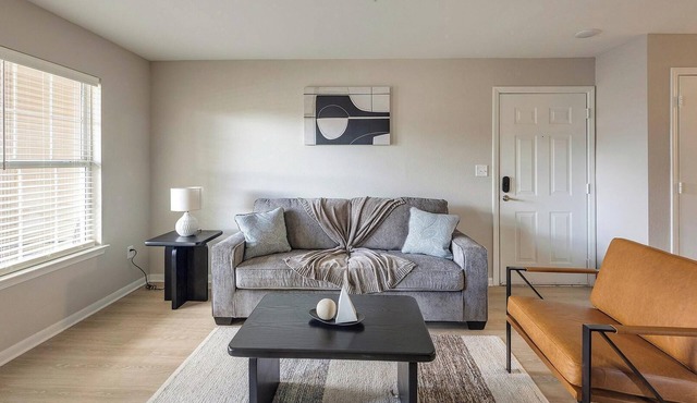 Landing | Amazing 2BD, Gym, Game Room