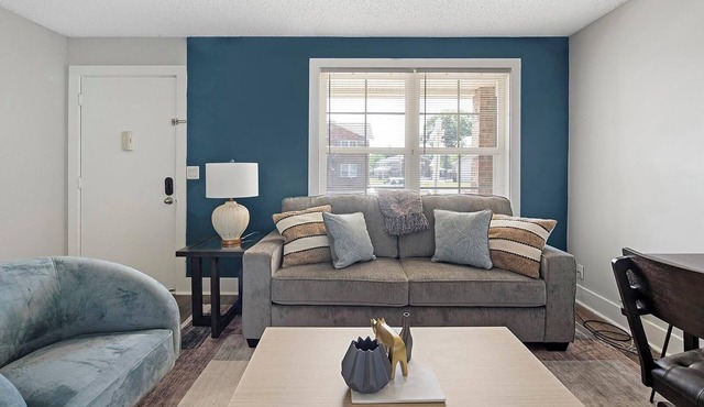 Landing | Amazing 1BD, Pool, Gym