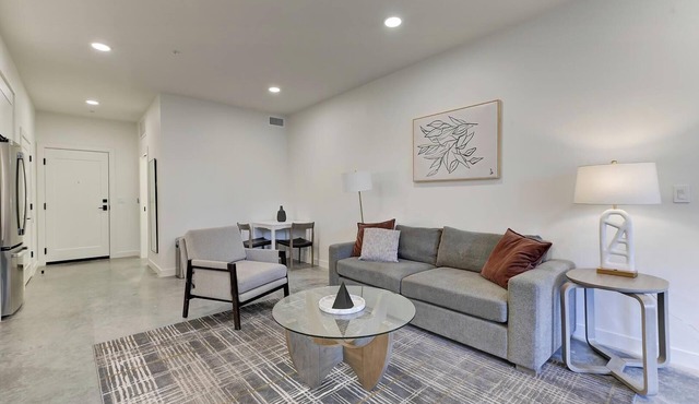 Landing | Amazing Studio, Game Room