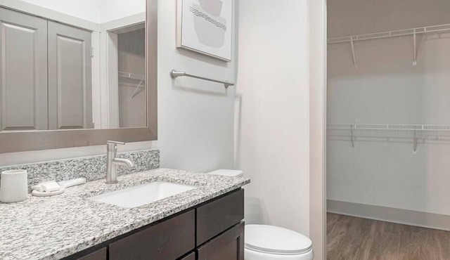 Landing at 4700 Colonnade - 2 Bedrooms in Overton