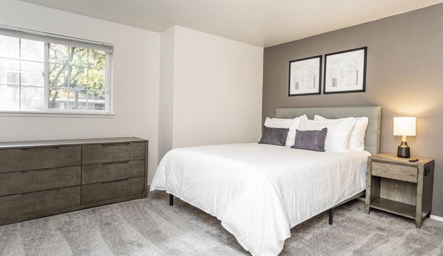 Landing at Aspen Creek - 1 Bedroom in South Hill