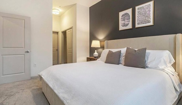 Landing at Avalon at Seven Springs Apartments - 2 Bedrooms in Seven Springs