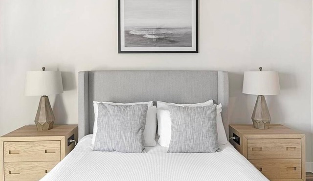 Landing at Black Swan - 1 Bedroom in Congress Park
