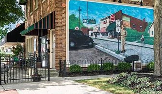 Landing at Broadway Station - 1 Bedroom in Down.