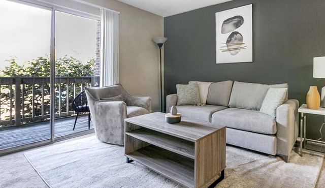Landing at Commons - 1 Bedroom in Woodlawn