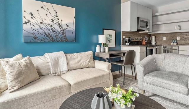 Landing at Copper Flats - 1 Bedroom in North Ph.