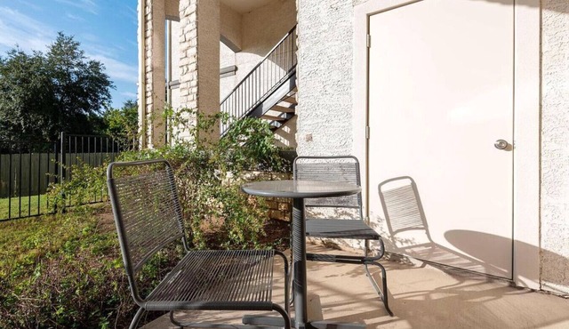 Landing at Falconhead - 1 Bedroom in Falconhead