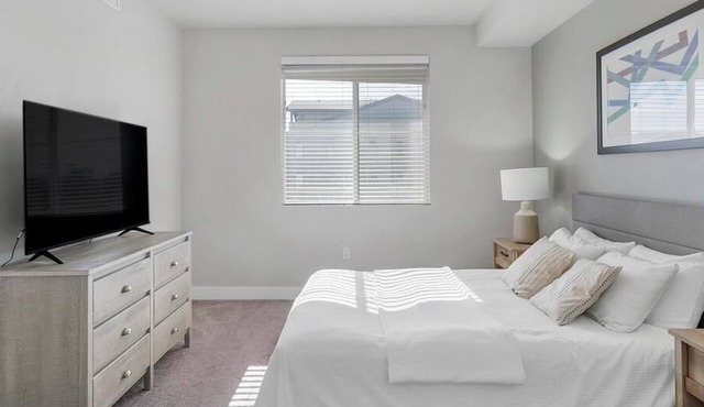 Landing at Gardner Station - 1 Bedroom in Downtown West Jordan