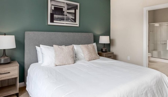 Landing at Grand at Polaris - 2 Bedrooms in Downtown Columbus