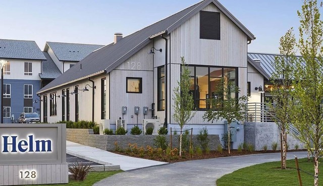 Landing at Helm - 2 Bedrooms in Silver Lake