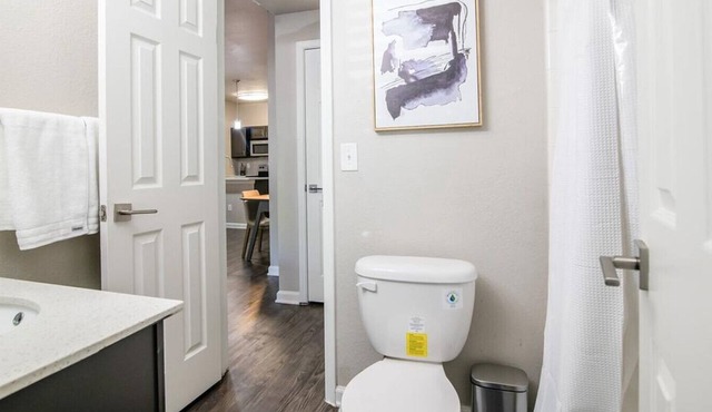 Landing at Ivy Urban Living - 3 Bedrooms in Old East Dallas