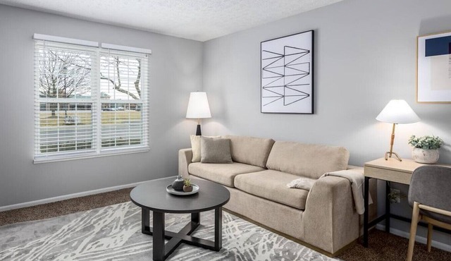 Landing at Lake Club at Polaris - 1 Bedroom in Downtown Columbus