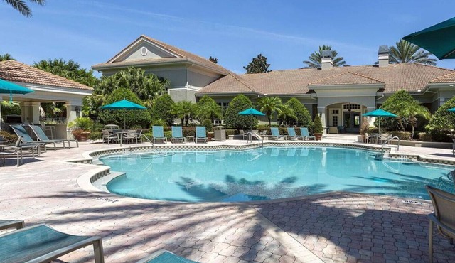 Landing at Lakes Edge - 2 Bedrooms in Downtown Sanford
