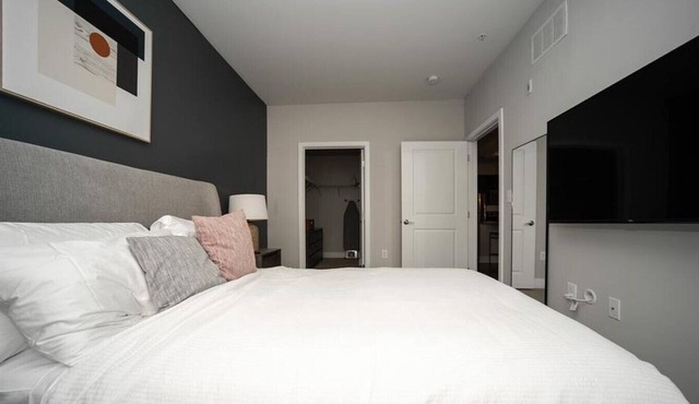 Landing at Parc at Plymouth Meeting - 1 Bedroom in Downtown Plymouth Meeting