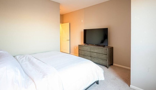 Landing at Riverview at Upper Landing - 1 Bedroom in West Seventh Fort Road