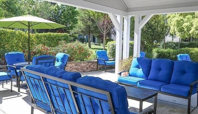 Landing at Rocklin Ranch Apartments - 1 Bedroom in Downtown Rocklin