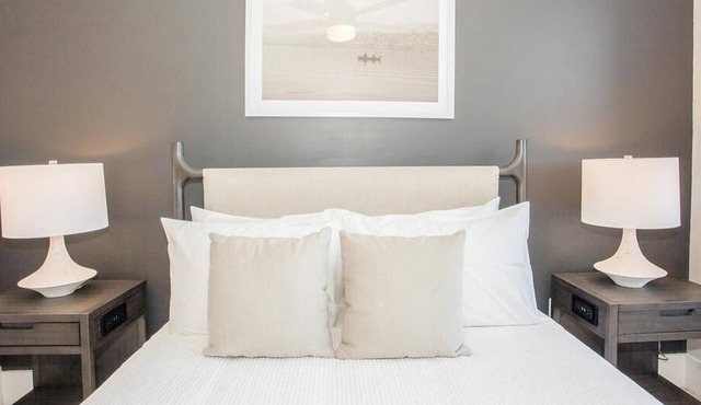 Landing at Sawmill Point Apartments - 1 Bedroom in Historic District